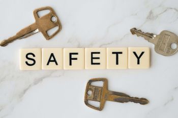 Pakar ingatkan gunakan "password" yang kuat cegah pencurian data