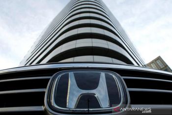 Honda tangguhkan buka pabrik kendaraan listrik di Kanada