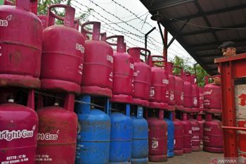Pertamina menaikkan harga LPG 12 kg jadi Rp228 ribu per tabung