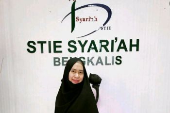 Eksistensi bank syariah di tengah maraknya bank konvensional