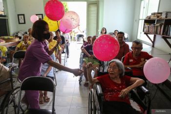 Terapi cinta kasih dan paradigma kesehatan moderen