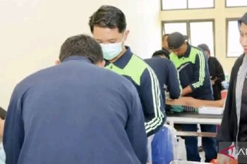 Ratusan anak di Kuala Cinaku ikuti sunat gratis