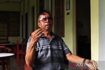 Hanafi, perawat warisan intelektual Sukarno-pastor Belanda di Ende