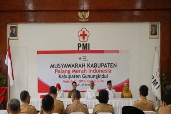 Pemkab Gunungkidul meminta PMI profesional dalam pelayanan kemanusiaan