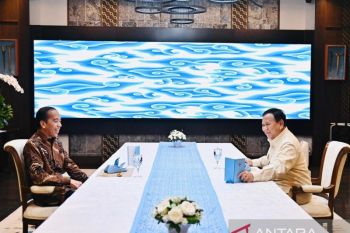 Presiden Prabowo berbuka puasa bersama Jokowi di Istana
