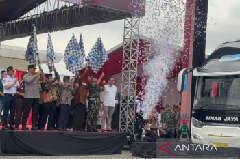 Pramono lepas keberangkatan peserta Mudik Gratis 2025