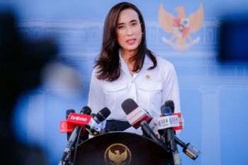 Transformasi digital, strategi bertahan di era perang dagang global