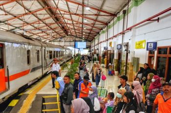 KAI Daop Madiun layani 157.369 penumpang pada periode 21 Maret-6 April