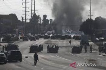 Gubernur California: Batalkan pengerahan Garda Nasional di LA