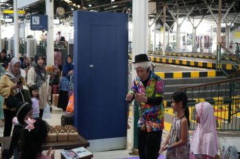 KAI Daop 6 hadirkan Aksi Sulap dan Kids Activity di Stasiun Yogyakarta