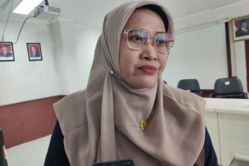 Empat anak ditemukan kaki dirantai dibawa ke rumah aman
