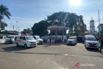 Pesta rakyat rangkaian pernikahan putra Dedy Mulyadi berakhir ricuh di Garut