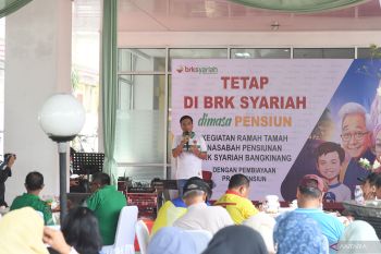 BRK Syariah Hadirkan Senam Sehat dan Pemeriksaan Kesehatan Gratis untuk Nasabah Pensiunan dan Pra Pensiun di Bangkinang