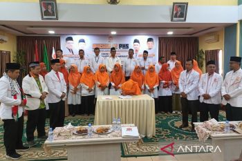 Anggota DPR RI Hendry Munief ajak pengurus PKS perkuat kehadiran partai di tengah masyarakat