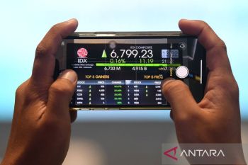 IHSG menguat, pasar respons positif upaya penguatan pasar modal RI