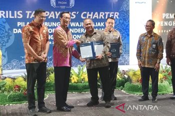 Sultan sebut Piagam Wajib Pajak menjadi sinyal kepastian investasi DIY