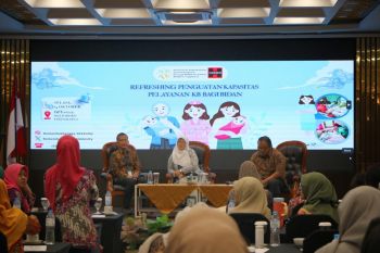 BKKBN DIY menyelenggarakan penguatan peran bidan pada kesehatan perempuan