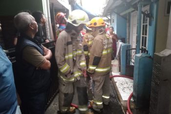 Empat orang luka bakar akibat ledakan gas di Kiaracondong