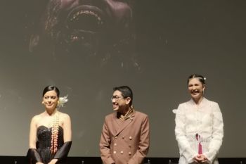 Sutradara Kimo Stamboel menghadirkan teror zombie lokal dalam film "Abadi Nan Jaya"