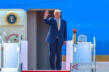 AS turunkan tarif impor China dari 20 menjadi 10 persen