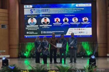 UT perkuat riset bidang sains melalui Seminar Internasional ISST ke-5