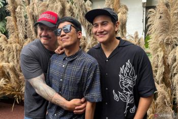 Desta mengemban tanggung jawab besar memerankan Dono di Warkop DKI Reborn