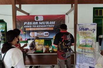 Bulog Yogyakarta gelar operasi pasar untuk stabilisasi harga pangan