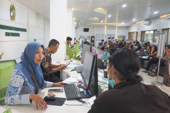 Dindukcapil Yogyakarta mengundang 50 ribu warga kebut aktivasi IKD