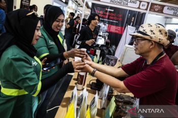 Dari tanah menuju cangkir, dari warung sampai kafe