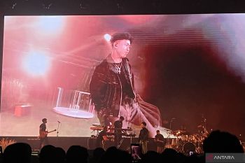 Rich Brian guncang Jakarta lewat "Where Is My Head? World Tour 2025"