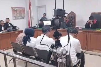 Hakim vonis tiga anggota DPRD OKU pidana penjara 4 tahun 10 bulan