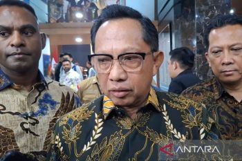 UUD 45 tidak larang kepala daerah dipilih DPRD, kata Mendagri