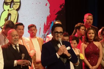 "Comic 8 Revolution",  parodi klenik yang mengguncang kekuasaan