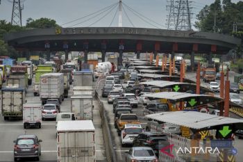 Jumlah kendaraan tinggalkan wilayah Jabotabek