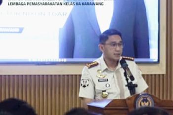 14 napi Lapas Karawang terima remisi khusus Natal 2025