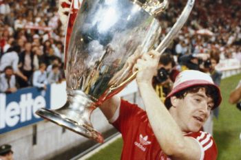 Pahlawan 2 Piala Eropa Nottingham Forest, John Robertson meninggal dunia