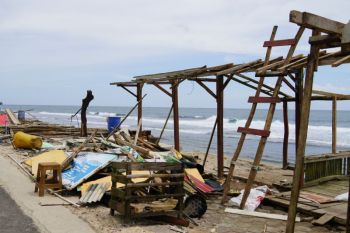 Gunungkidul pastikan pembongkaran lapak tepi pantai sesuai kesepakatan