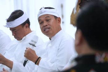 Dedi Mulyadi ancam tak bayar penuh proyek pembangunan kualitas buruk