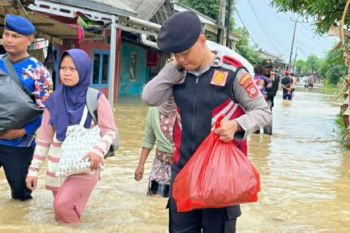 Banjir landa Karawang karena Sungao Citarum meluap