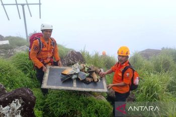 Tim SAR dikerahkan ke Gunung Bulusaraung Sulsel setelah ditemukan serpihan pesawat ATR