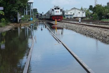 BNPB: Banjir Grobogan mengganggu jalur KA Jakarta-Surabaya