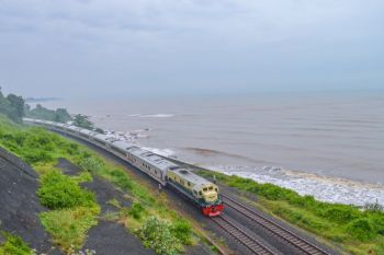 Jalur Pekalongan–Sragi Dapat Dilalui dengan Kecepatan 30 Km/Jam, KAI Terus Pulihkan Operasional, Ketepatan Waktu (OTP) Membaik
