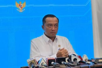 Prabowo memerintahkan bentuk tim analisis penyelesaian banjir di Jawa