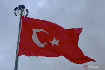 Kala cinta bersemi seiring jalan persahabatan Jakarta-Ankara