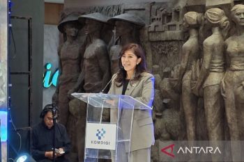 Menkomdigi: Registrasi nomor seluler biometrik fokus ke kartu baru