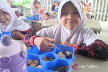 Penuhi nutrisi lengkap anak untuk cegah gangguan kecerdasan