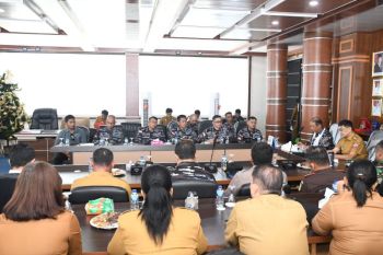 Kurs rupiah menguat seiring kekhawatiran pelambatan ekonomi AS