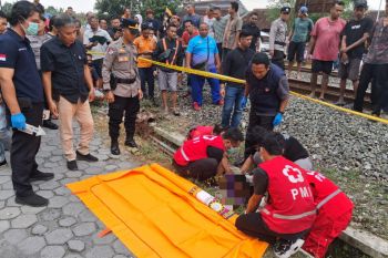 Polres Bantul mengidentifikasi korban meninggal dunia tertemper kereta api