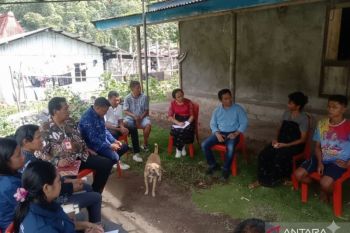 Kemensos mengiirimkan tim untuk mendampingi keluarga dari kasus anak SD di NTT