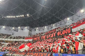 Jelang pertandingan final, Ribuan suporter Indonesia "merahkan" Indonesia Arena